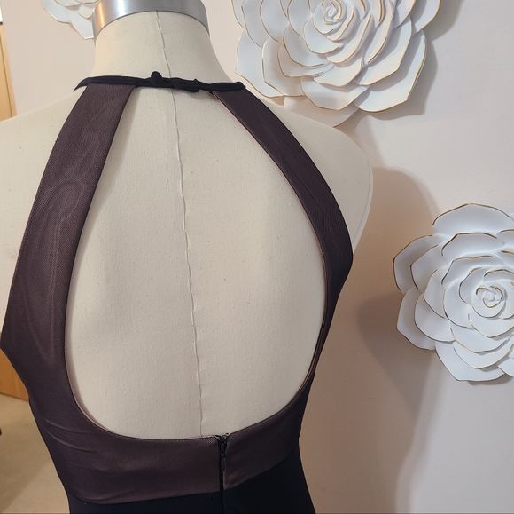 Morgan & Co. Junior Illusion Halter Neck Gown Navy color Size 3/4 - Picture 4 of 12